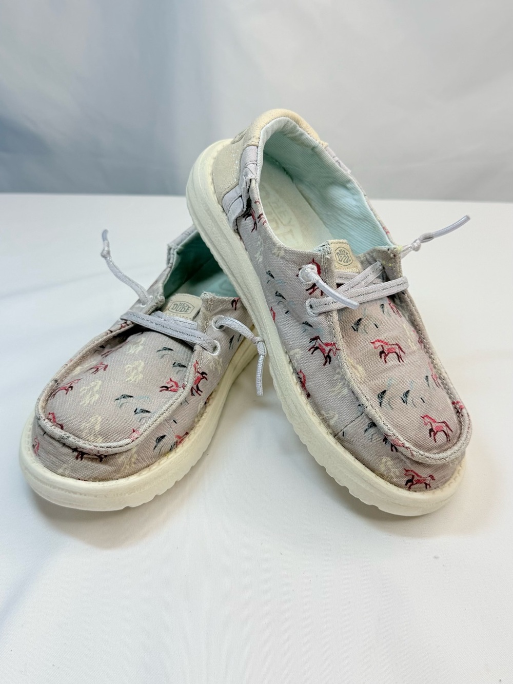 Hey Dude Wendy Youth C12 Slip-On Sneakers Lavender Unicorn Print GUC